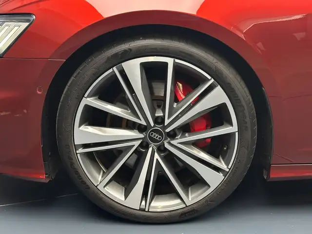 Audi A6 view 9