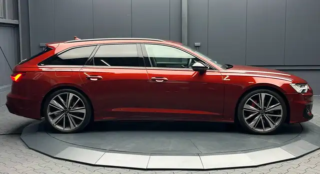 Audi A6 view 6