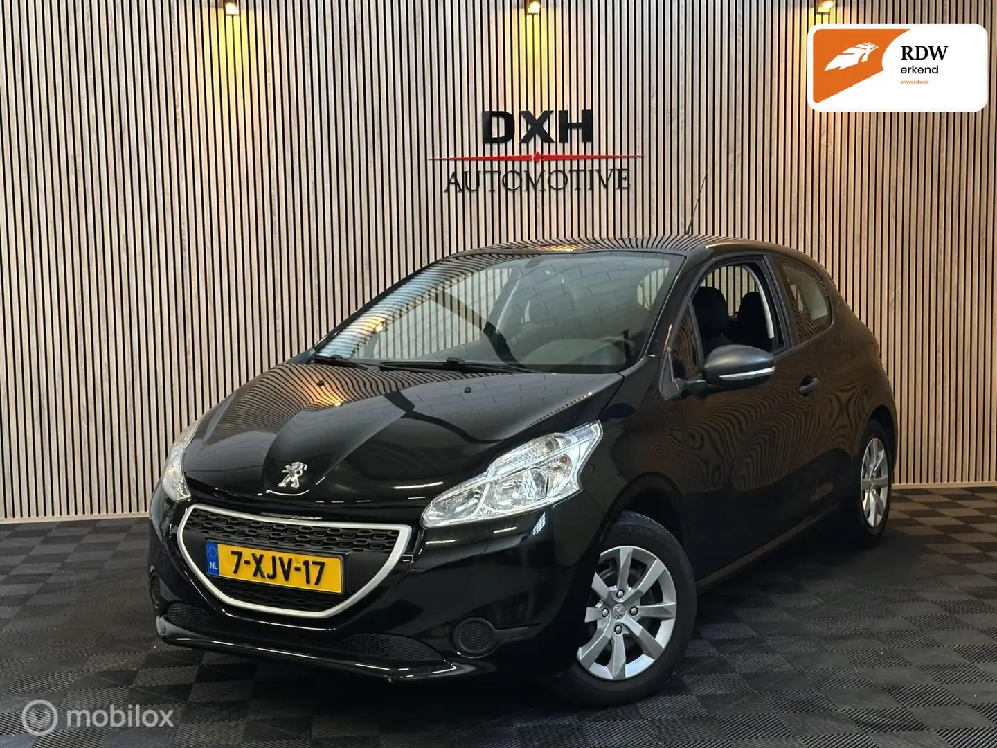 Peugeot 208 1.0 VTi NL-Auto 3eEIGNR APK-11/2026 AIRCO CRUISE Zwart - 1