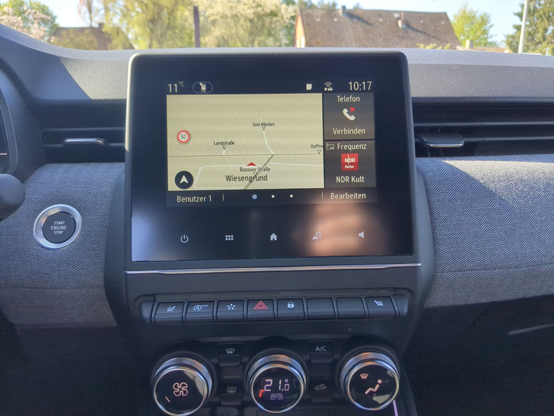 Renault Clio TCe 90 Techno SHZ LKHZ — photo 11