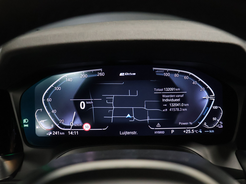 BMW 320 3-serie Touring 320e Business Edition Plus M Sport — photo 14