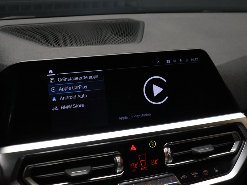 BMW 320 3-serie Touring 320e Business Edition Plus M Sport — photo 16