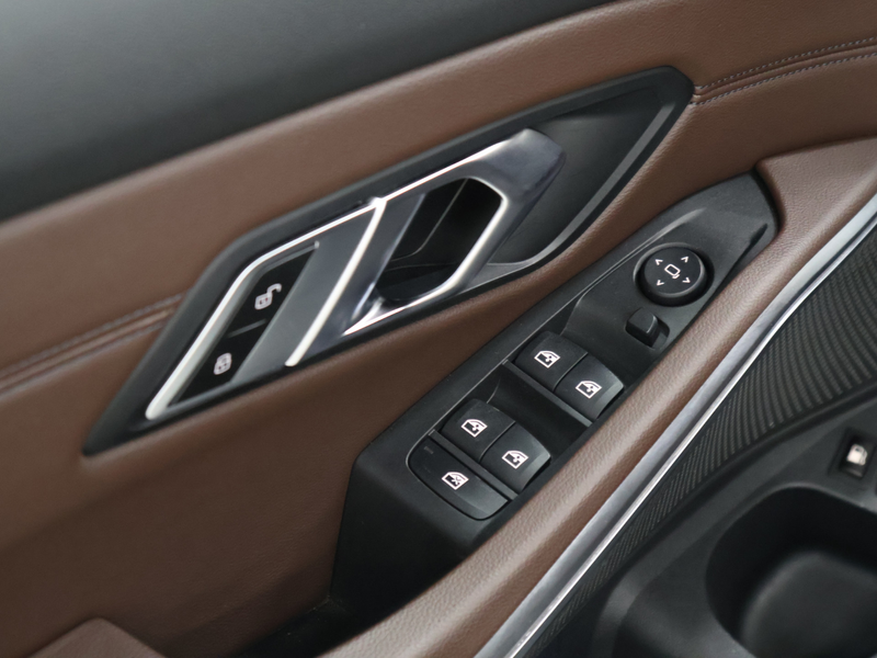 BMW 320 3-serie Touring 320e Business Edition Plus M Sport — photo 12