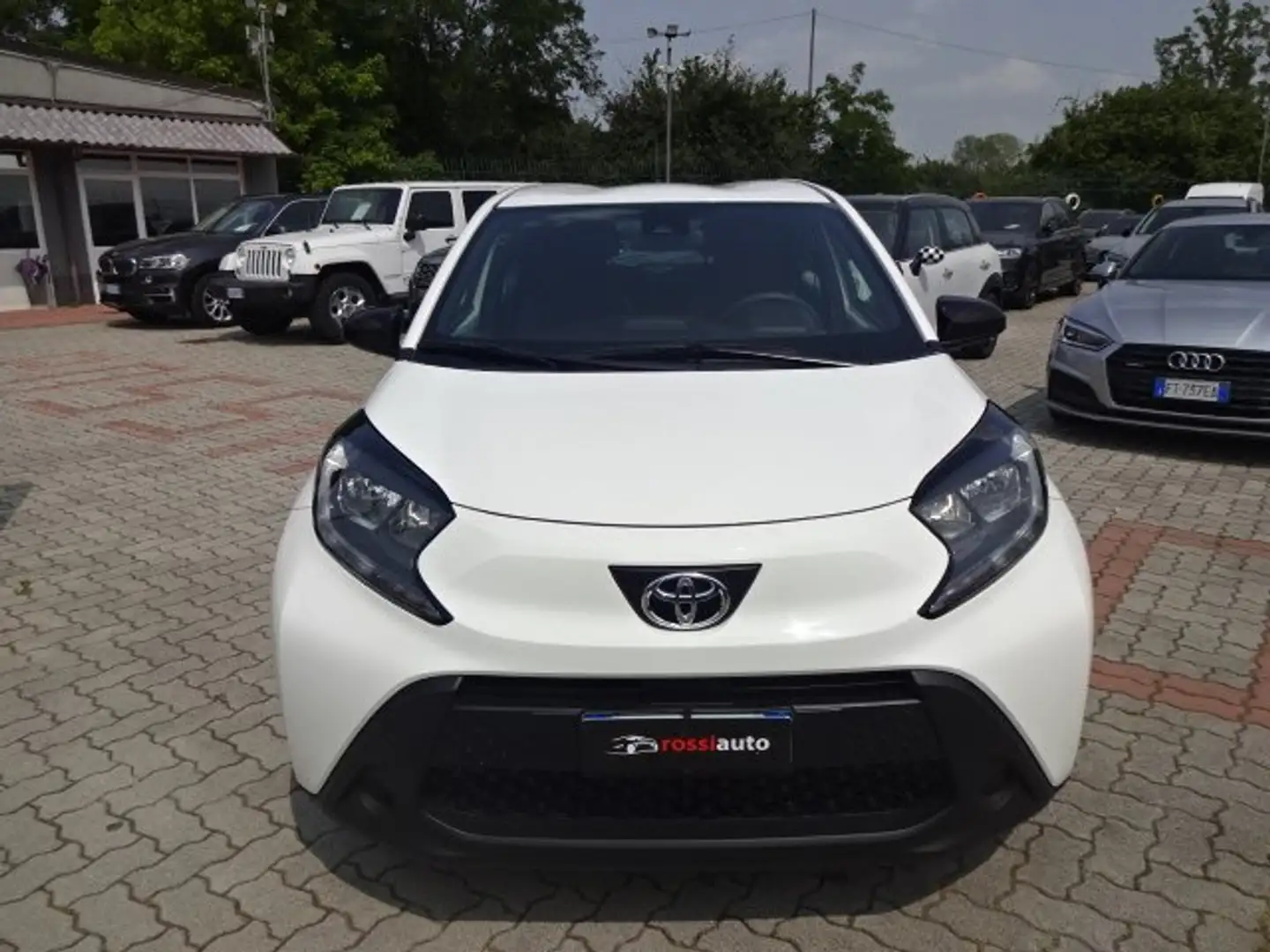 Toyota Aygo X 1.0 Trend 72cv OK NEOPATENTATI IVA ESPOSTA Bianco - 2