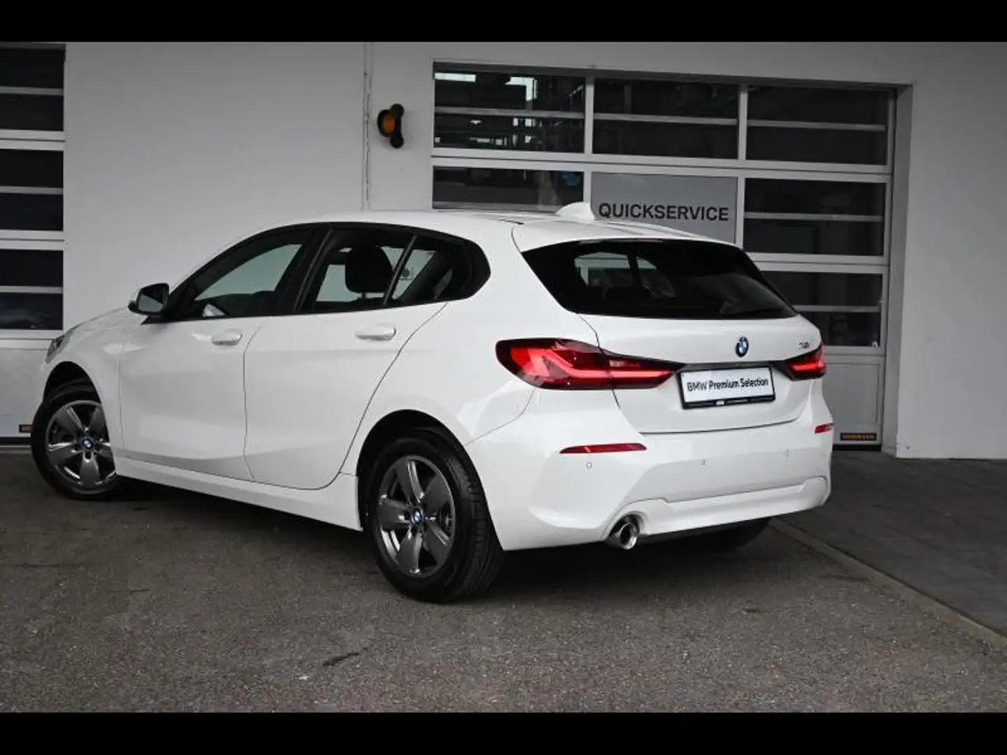 BMW 118 AUTOMAAT - NAVI - LED Blanc - 2