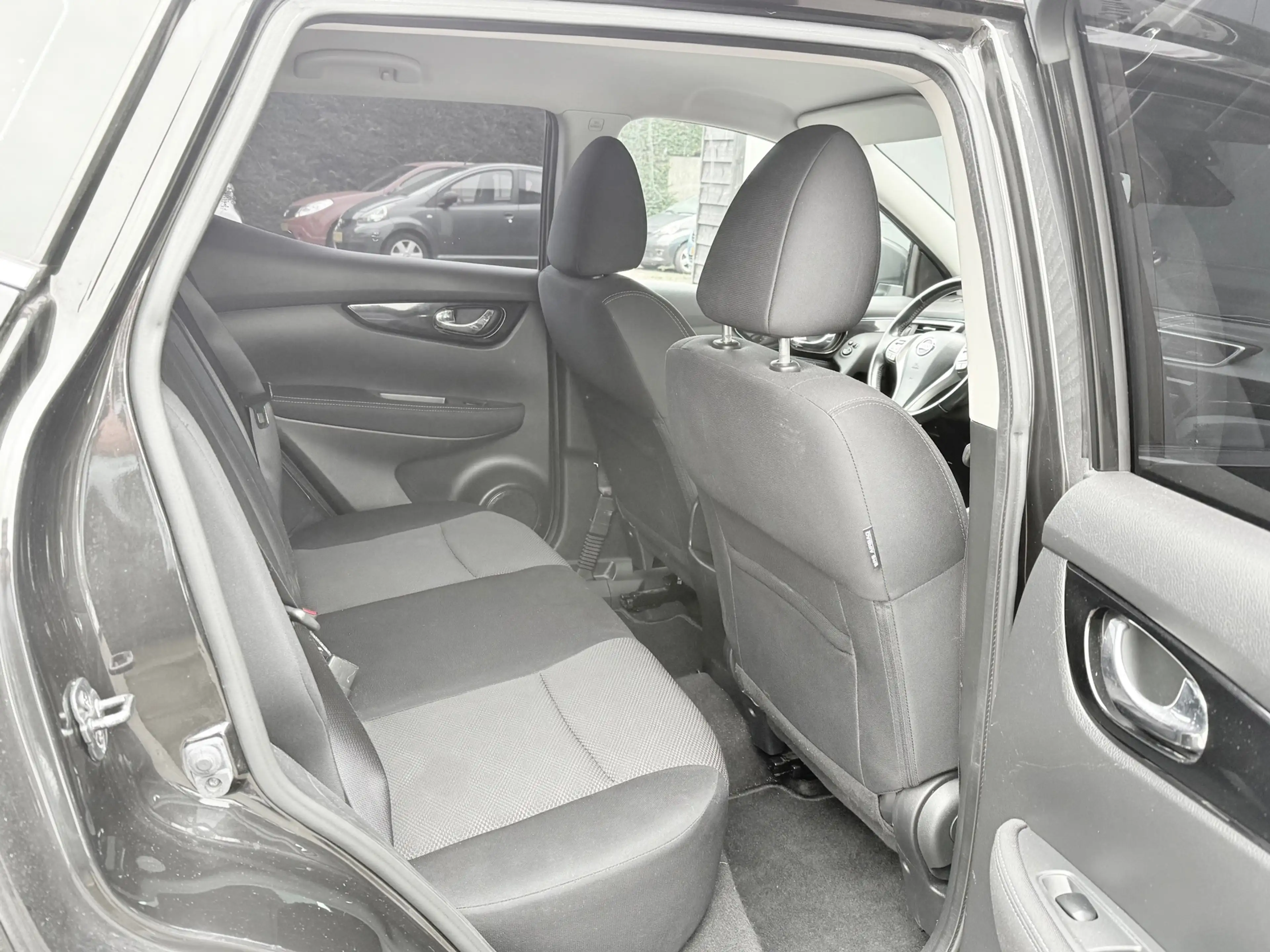 Nissan Qashqai 1.2 Connect Edition — photo 11