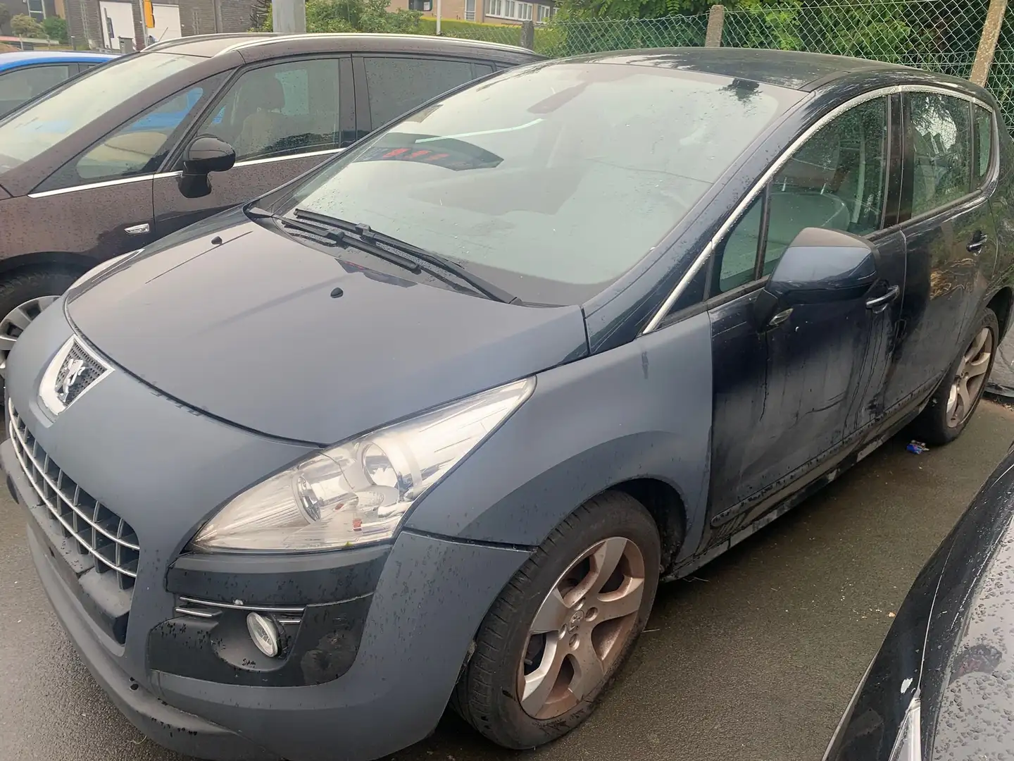 Peugeot 3008 1.6i *probleme motor Gri - 1
