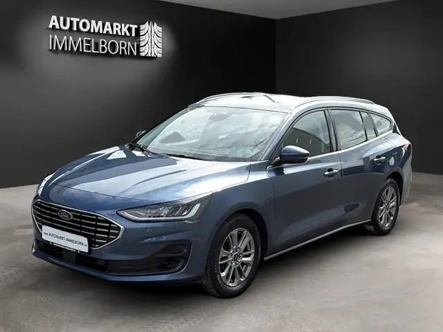 Ford Focus view 4