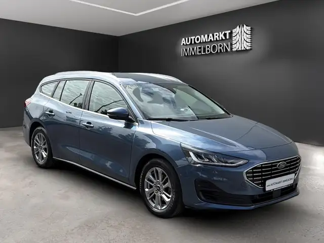2023 Ford Focus in Blue for sale