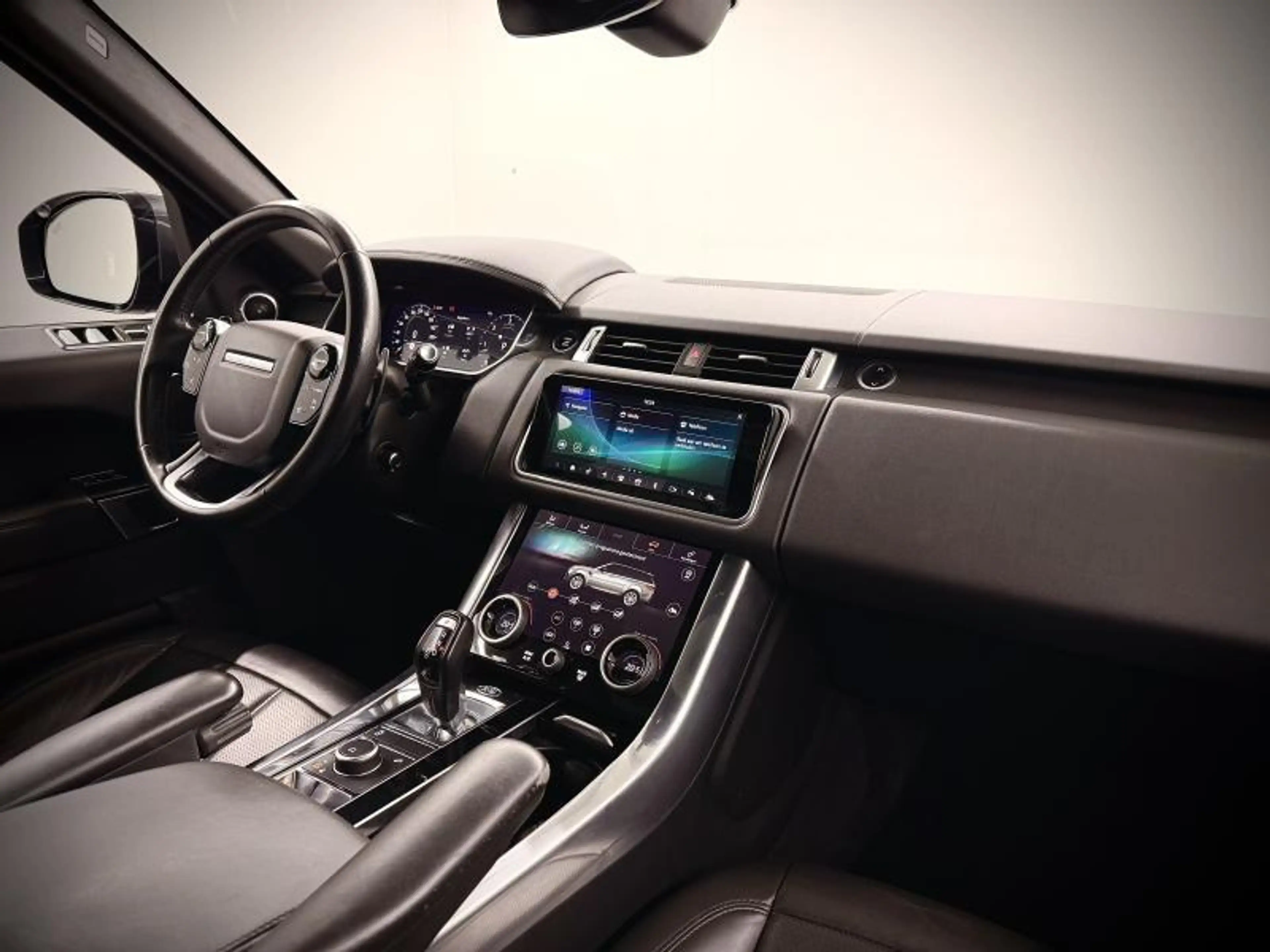 Land Rover Range Rover Sport HSE — photo 25