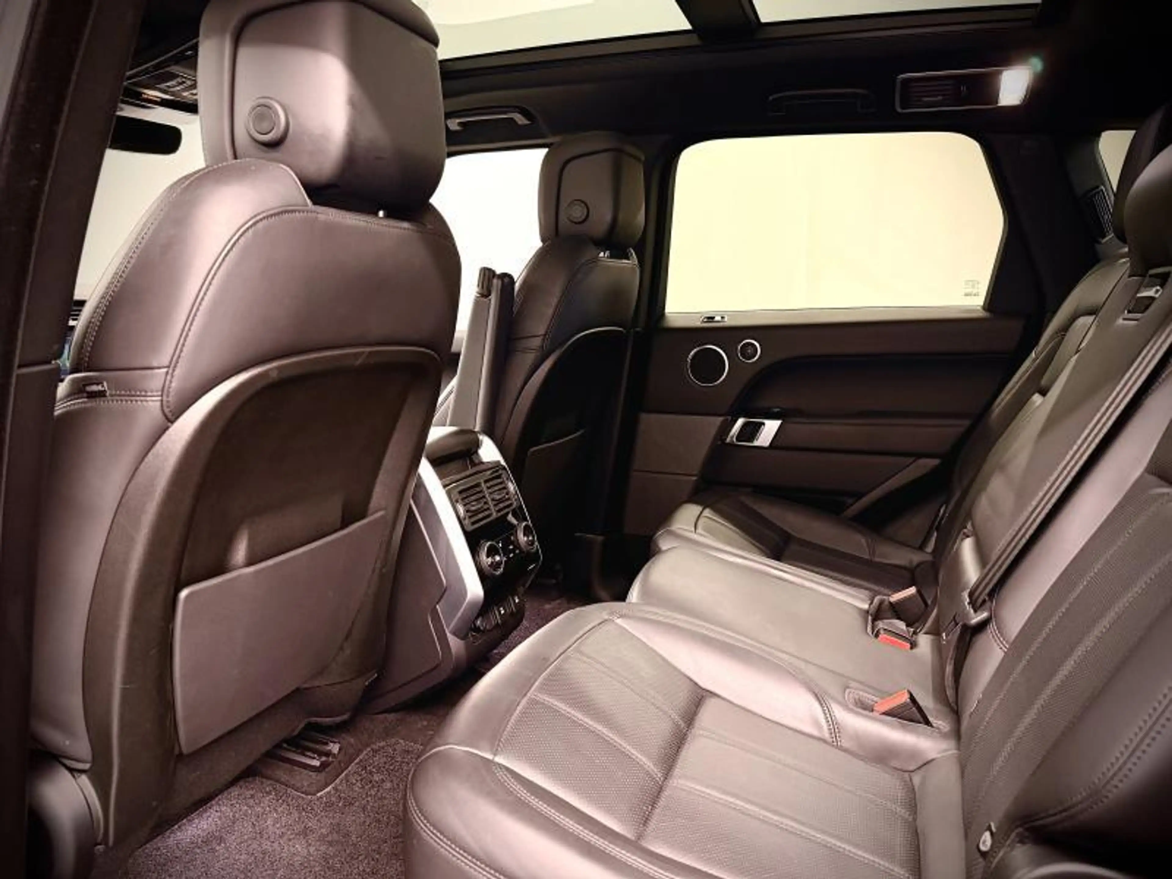 Land Rover Range Rover Sport HSE — photo 31