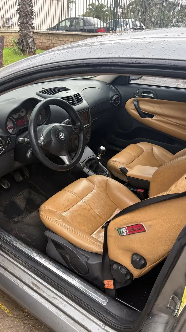 Alfa Romeo GT 1.9 jtd mjt Progression Black Line - 1