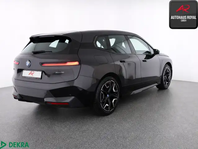 BMW Ix view 5