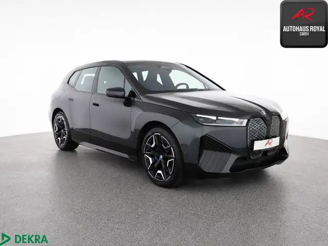 BMW Ix view 7