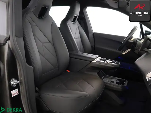 BMW Ix view 13