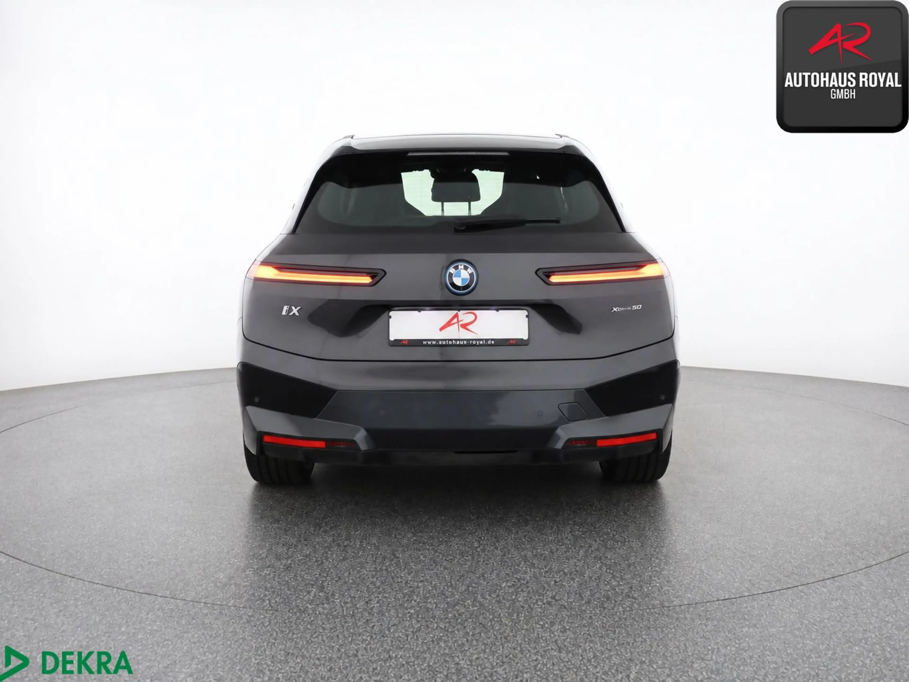 BMW iX xDrive50 SPORT LASER,SKYLOUNGE,360,HEAD,ACC, — photo 4