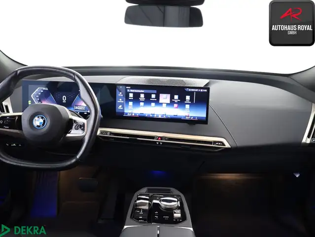 BMW Ix view 11
