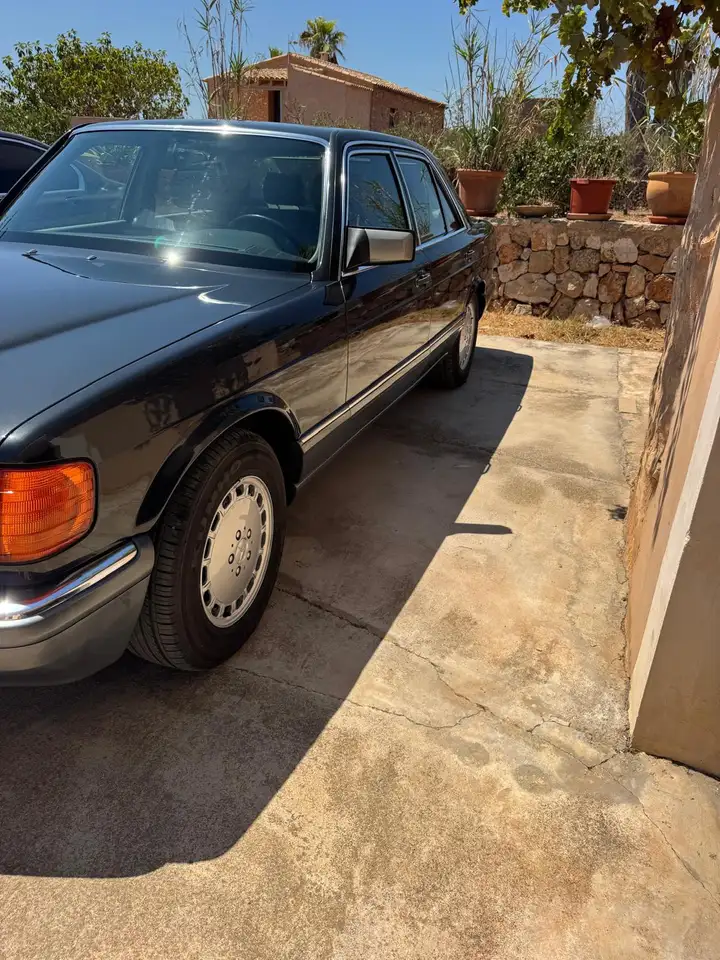 Mercedes-Benz 560 SE, foto 2
