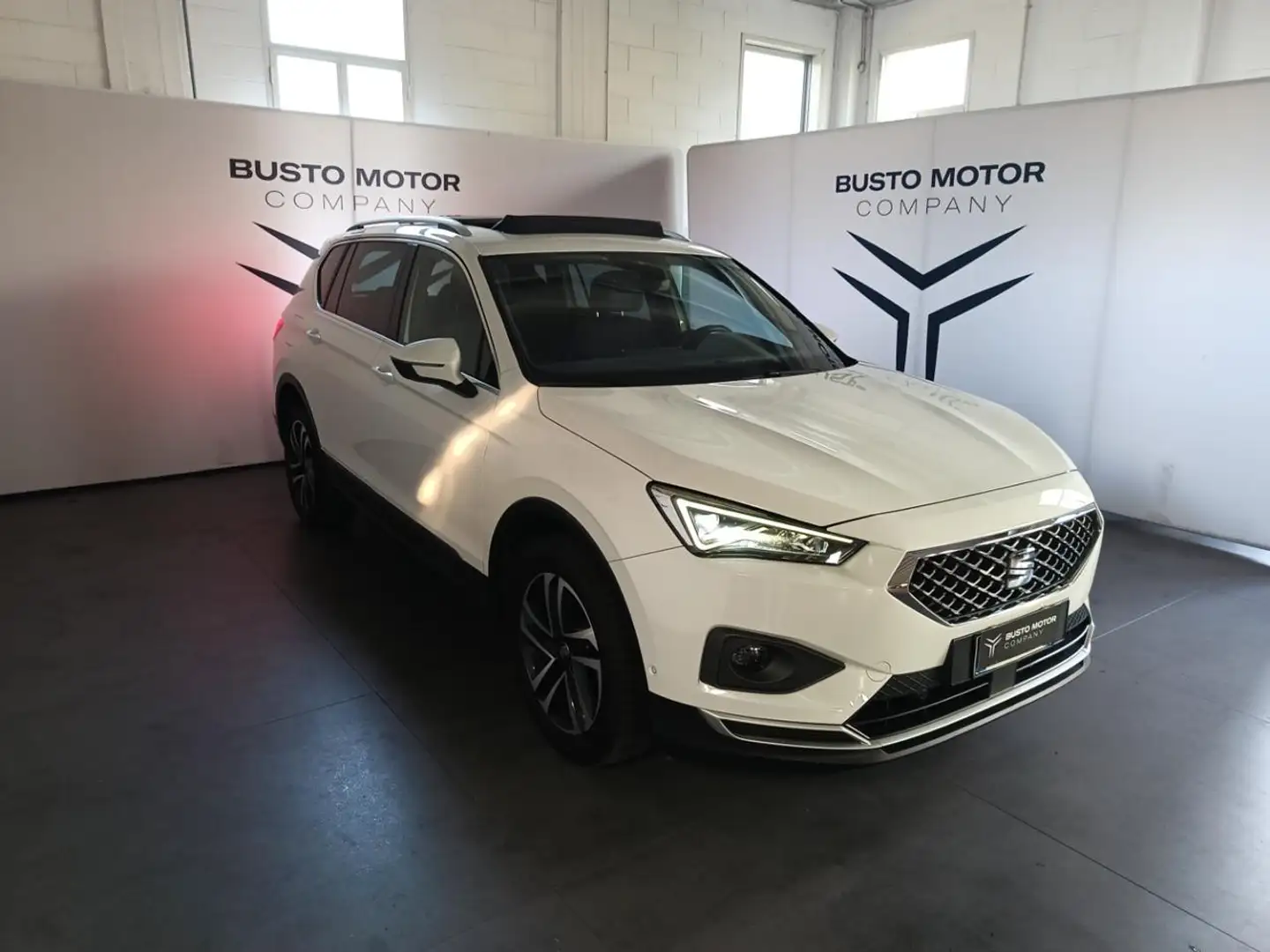 SEAT Tarraco 2.0 TDI XCELLENCE 7 posti Weiß - 1