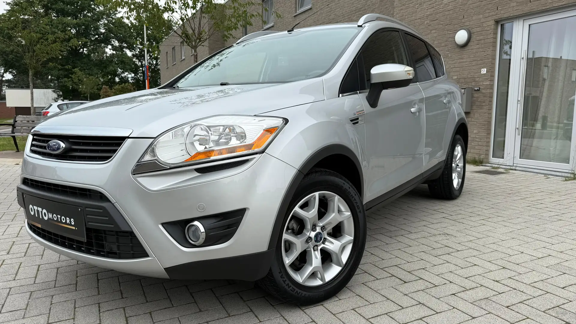 Ford Kuga 2.0 TDCi | Titanium | Showroomstaat | 1.Eig Gris - 2