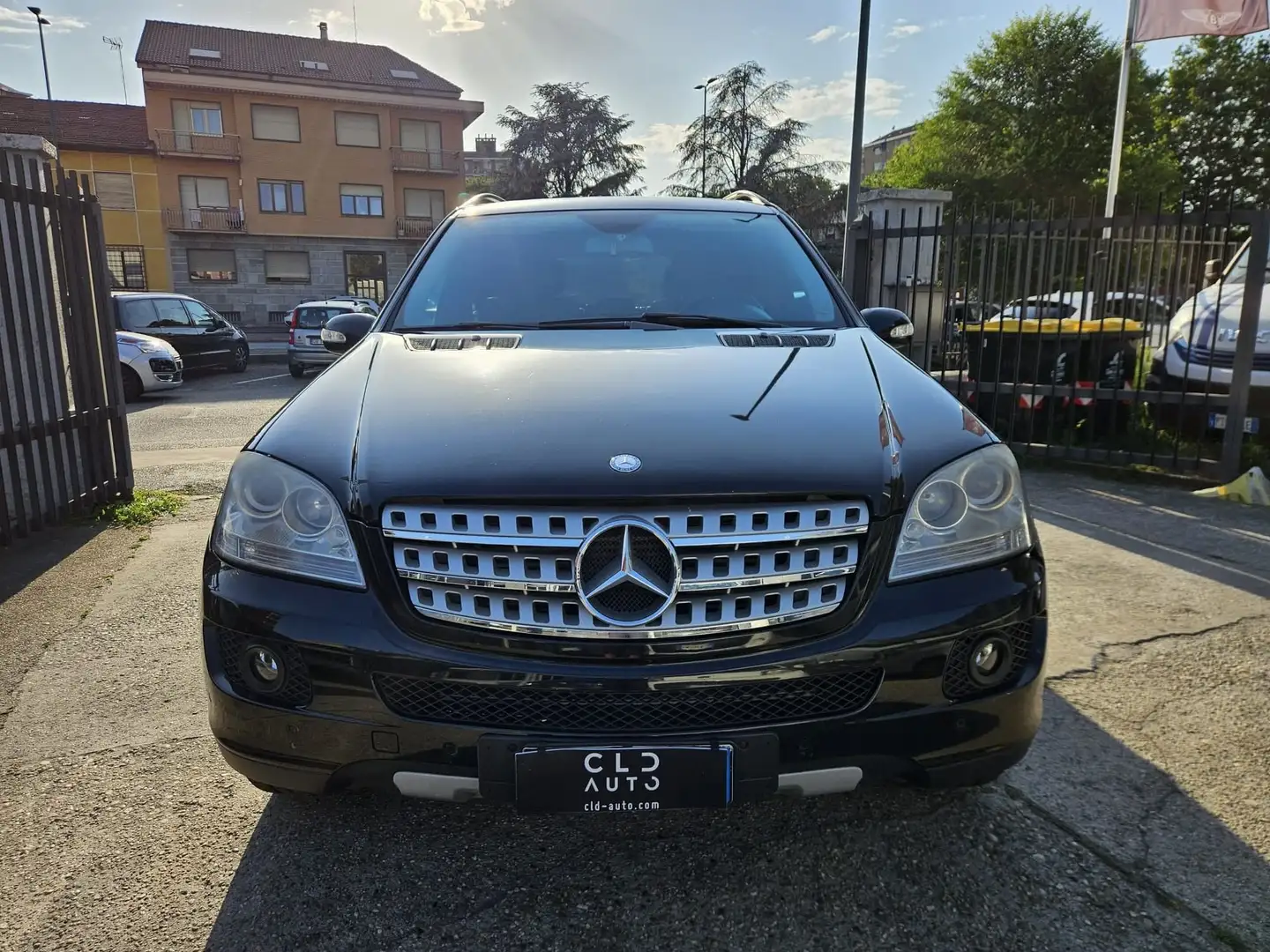 Mercedes-Benz ML 250 ML 280 BlueTEC Sport Schwarz - 2