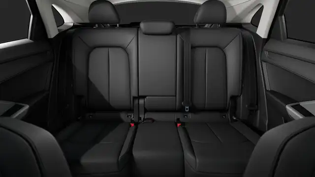 Audi Q3 view 10