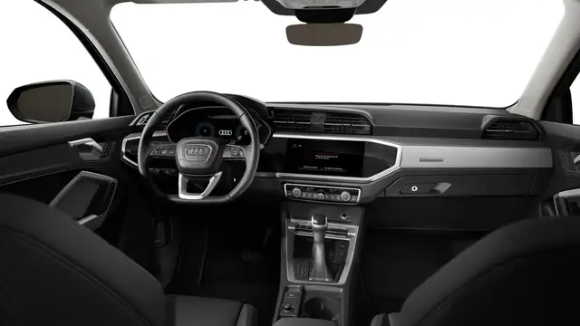 Audi Q3 view 9