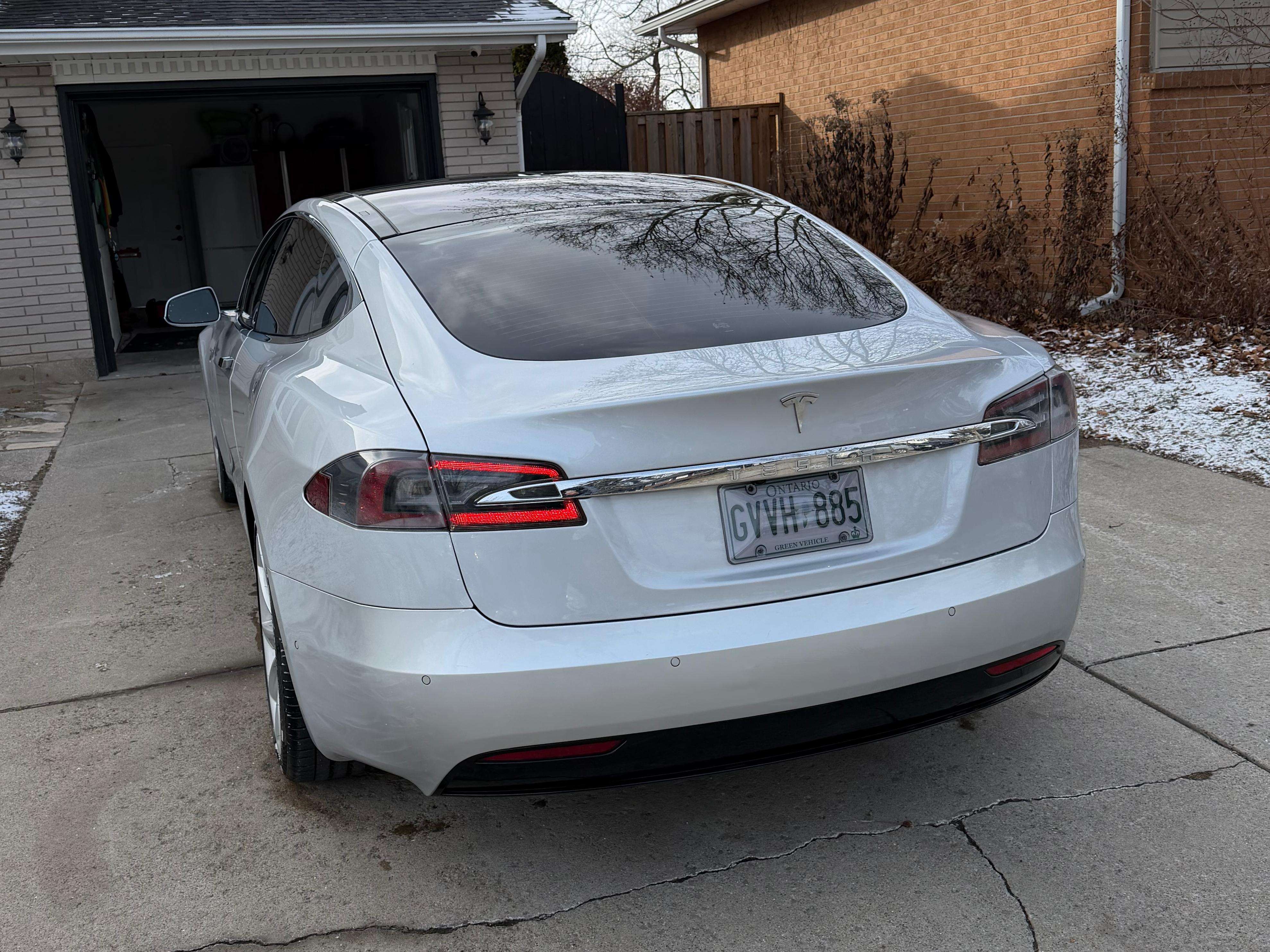2016 Tesla Model S alt 3