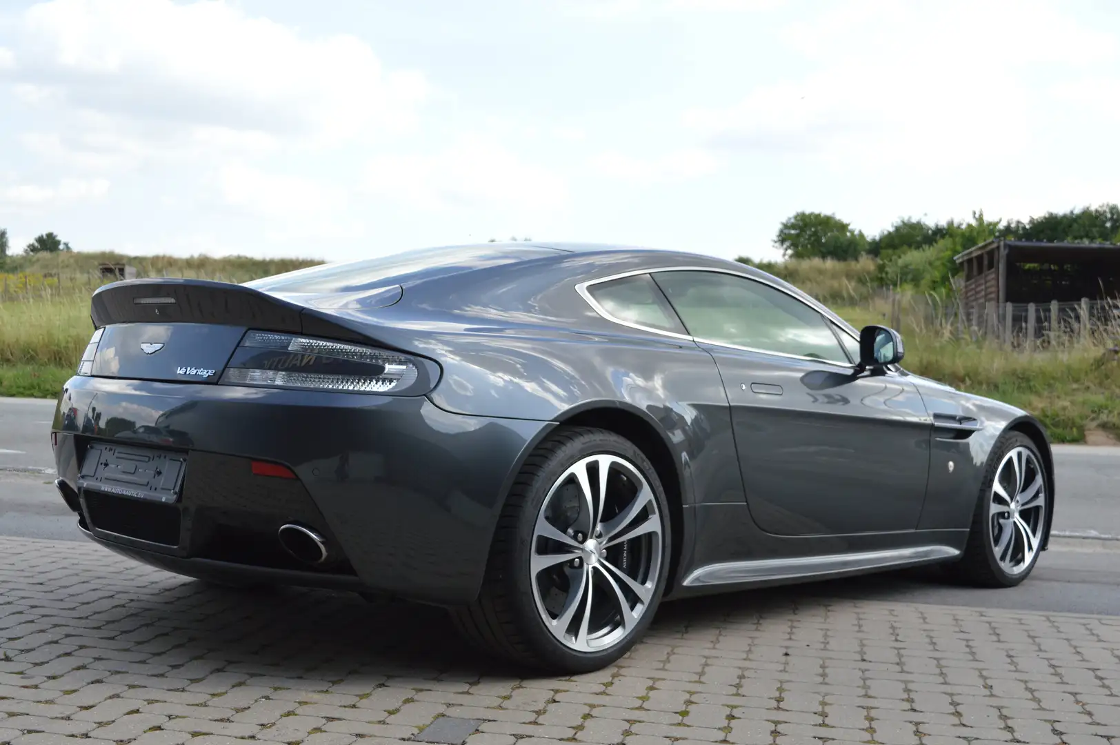 Aston Martin Vantage V12 Coupé 5.9i V12 Manual gearbox Full history Gris - 2