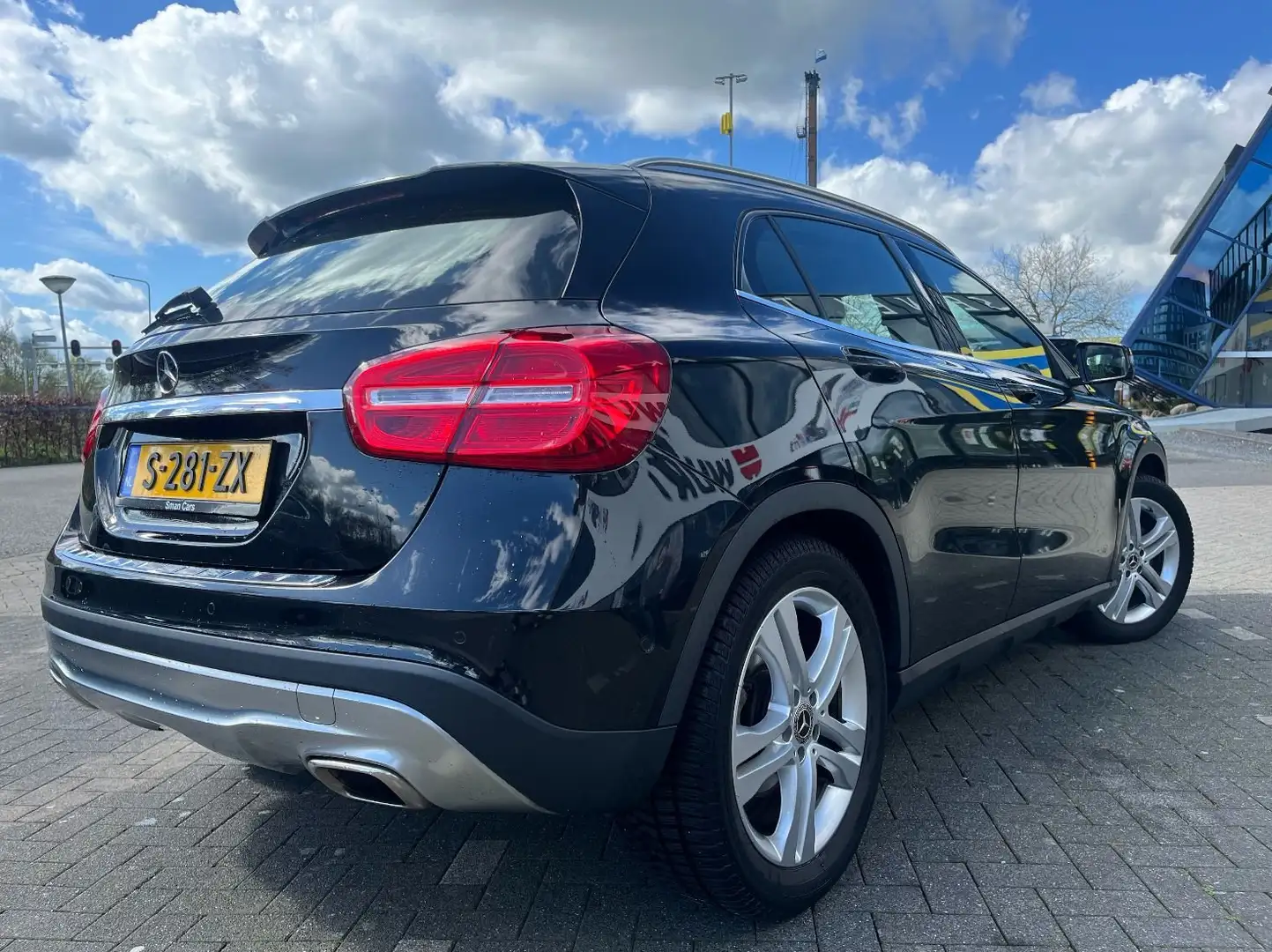 Mercedes-Benz GLA 180 GLA 180 Ambition Zwart - 2