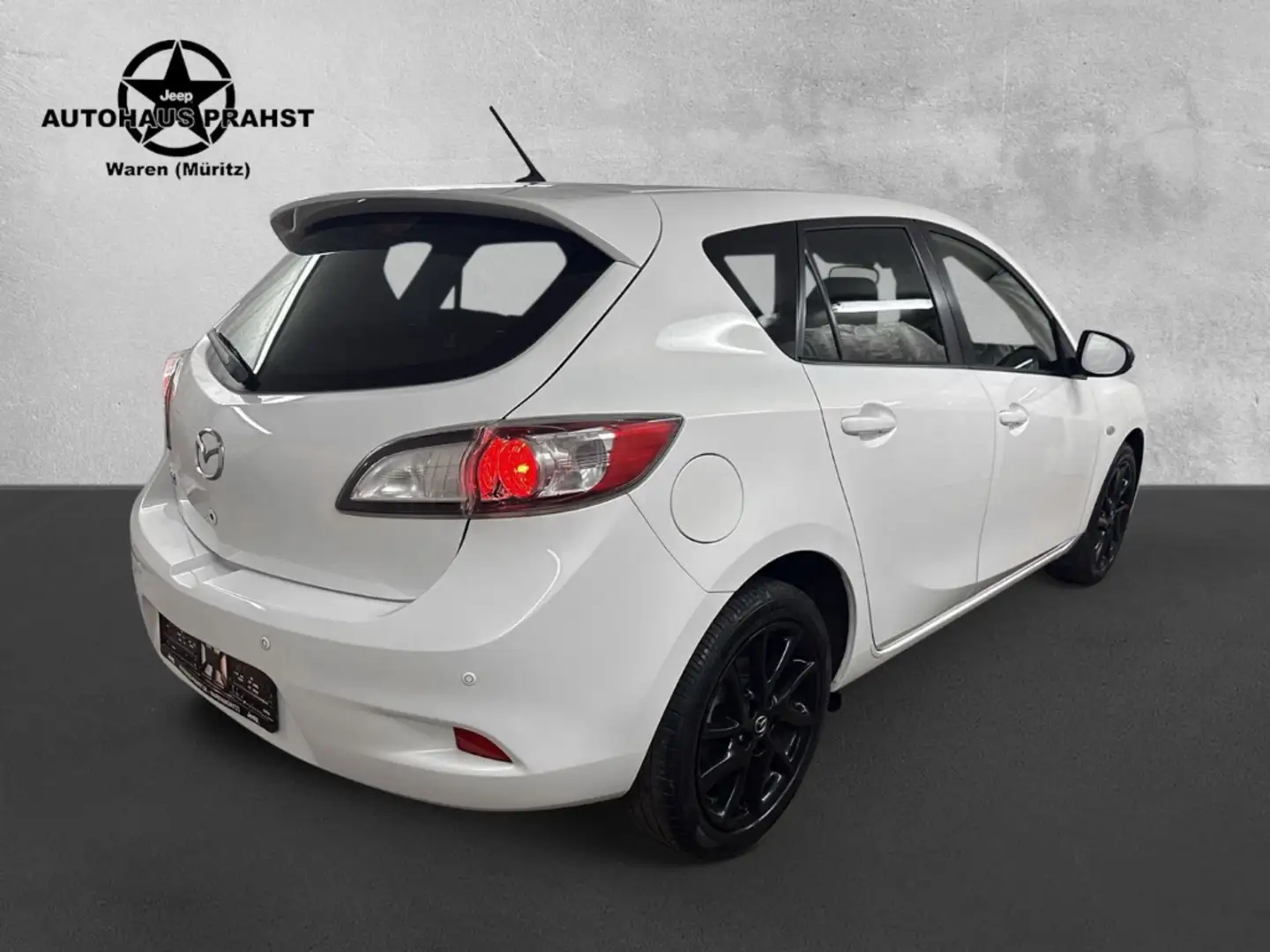 Mazda 3 1.6i Kenko II.Hand NAVI TEMPOMAT PDC SITZH. Blanc - 2
