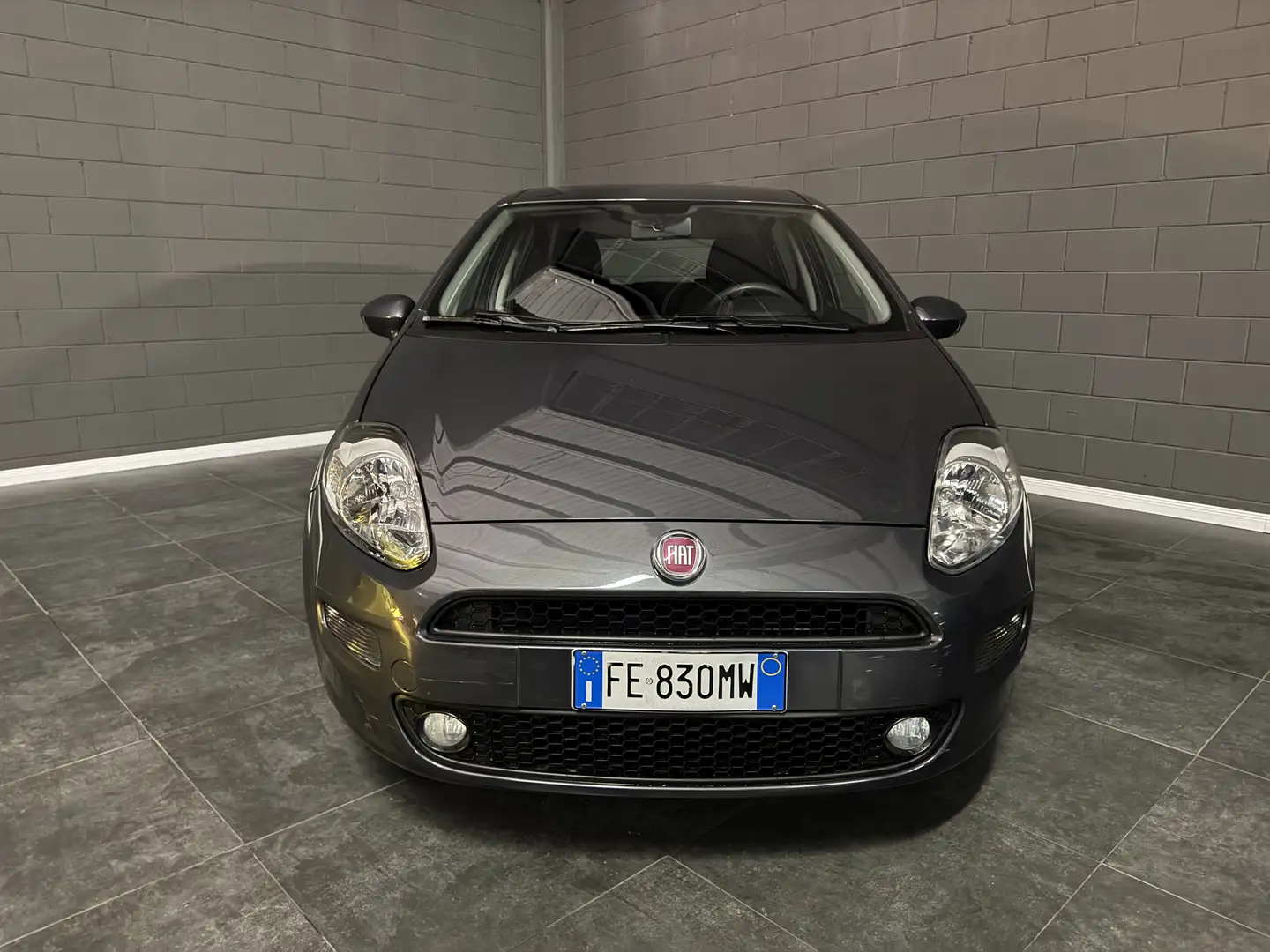 Fiat Punto 5p 1.2 Lounge E6 UNICO PROPRIETARIO - 2