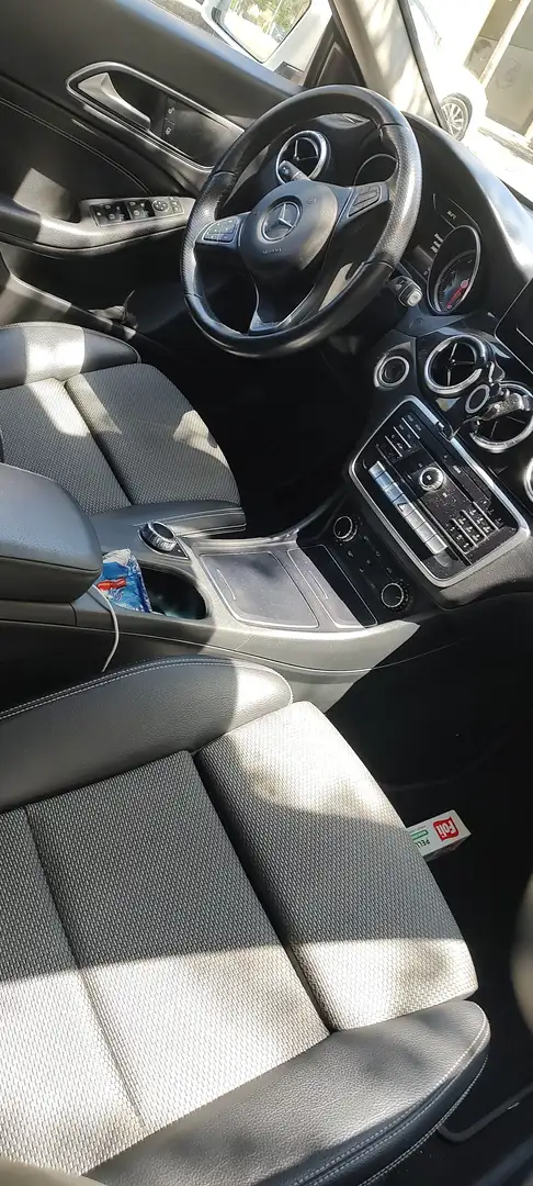 Mercedes-Benz CLA 220 CLA Shooting Brake - X117 S.B. d Sport 170cv uto Bianco - 1