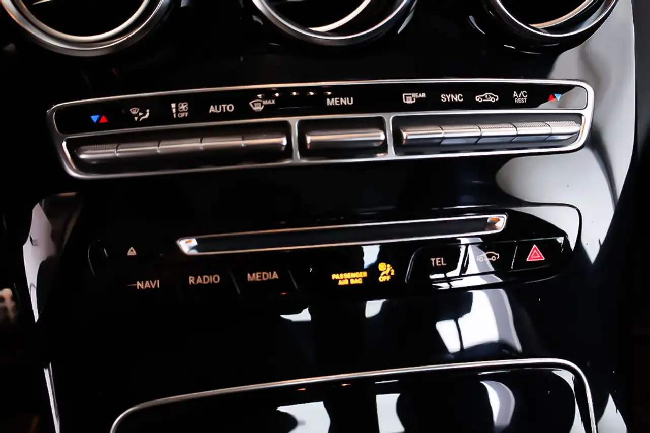 Mercedes-Benz GLC снимка Mercedes-Benz GLC
