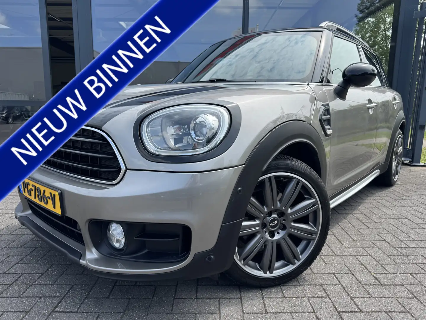MINI Cooper Countryman Mini 1.5 Chili Grau - 1