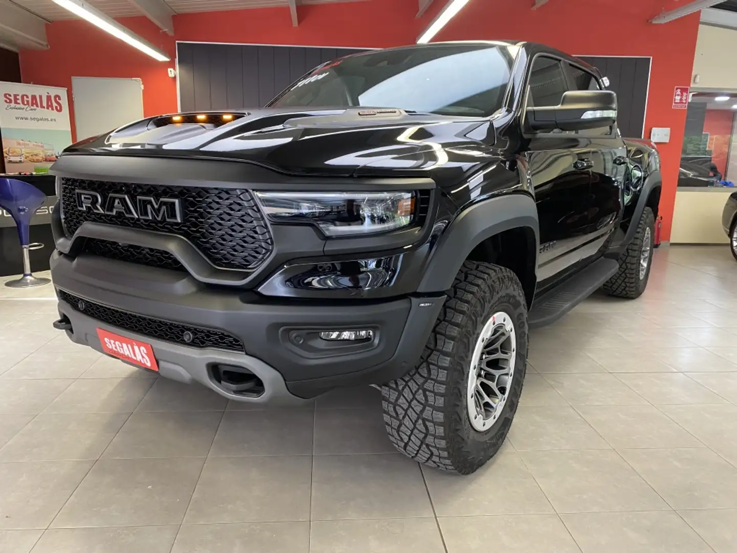 Dodge RAM 6.2 V8 TRX AWD Negro - 1