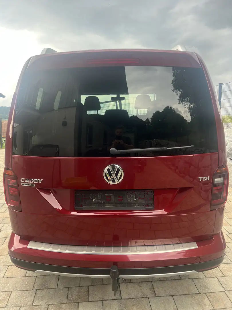 Volkswagen Caddy Alltrack BMT Rouge - 2
