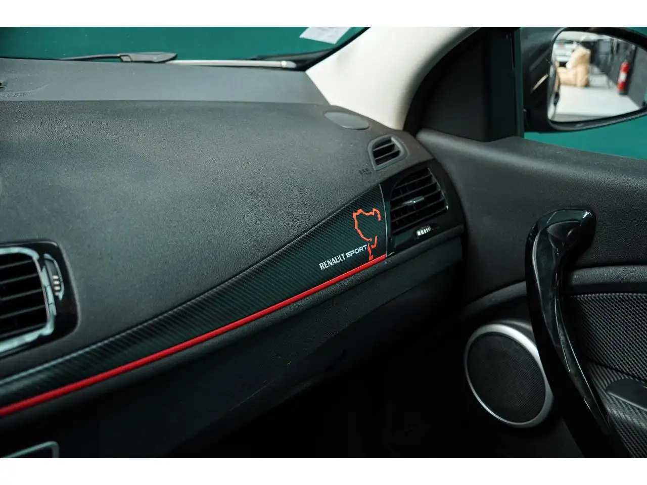Renault Megane Coupé — photo 15