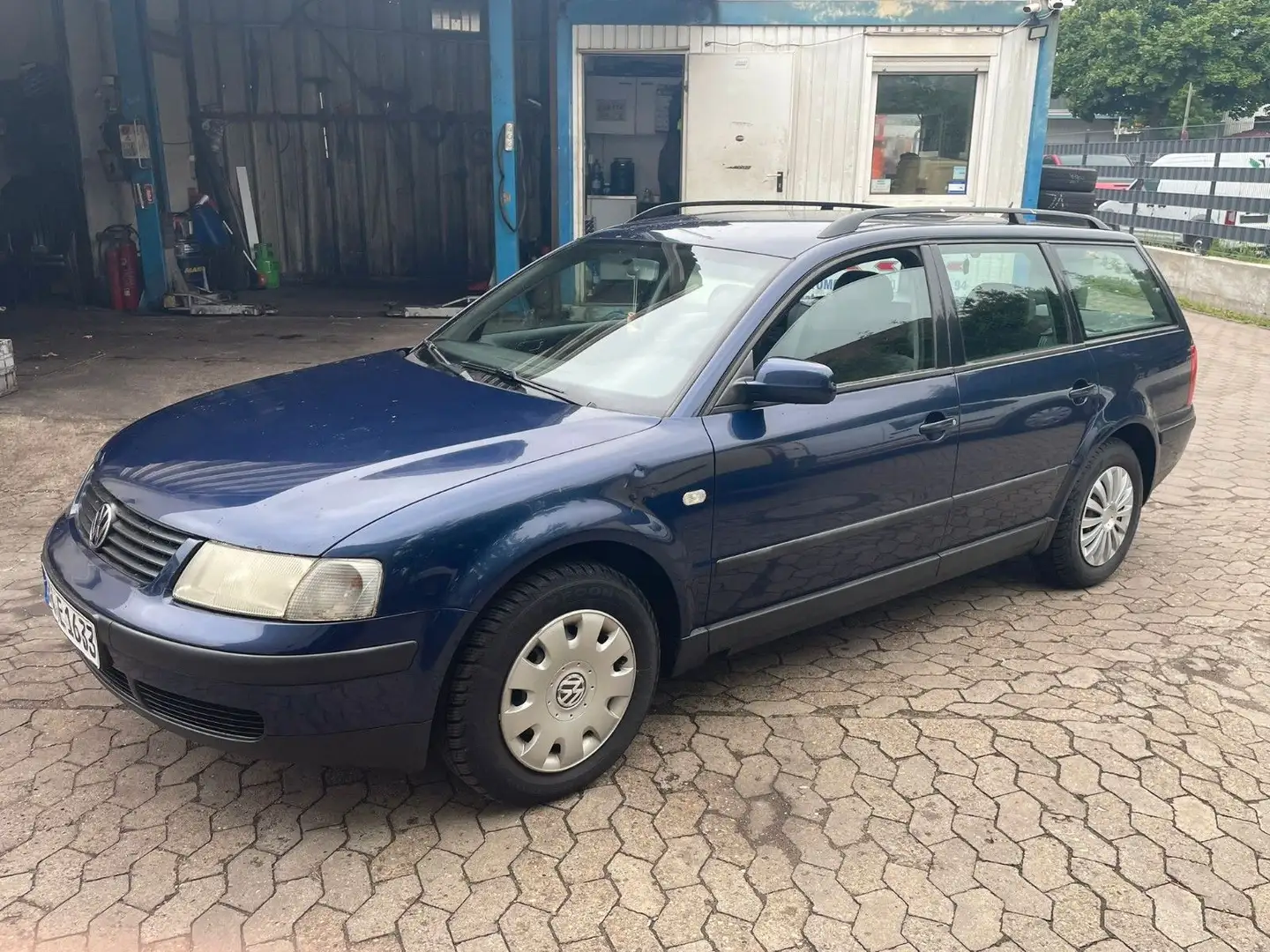 Volkswagen Passat 1.9 TDI - KLIMA - TÜV 09.25 - 1.HAND Blu/Azzurro - 2