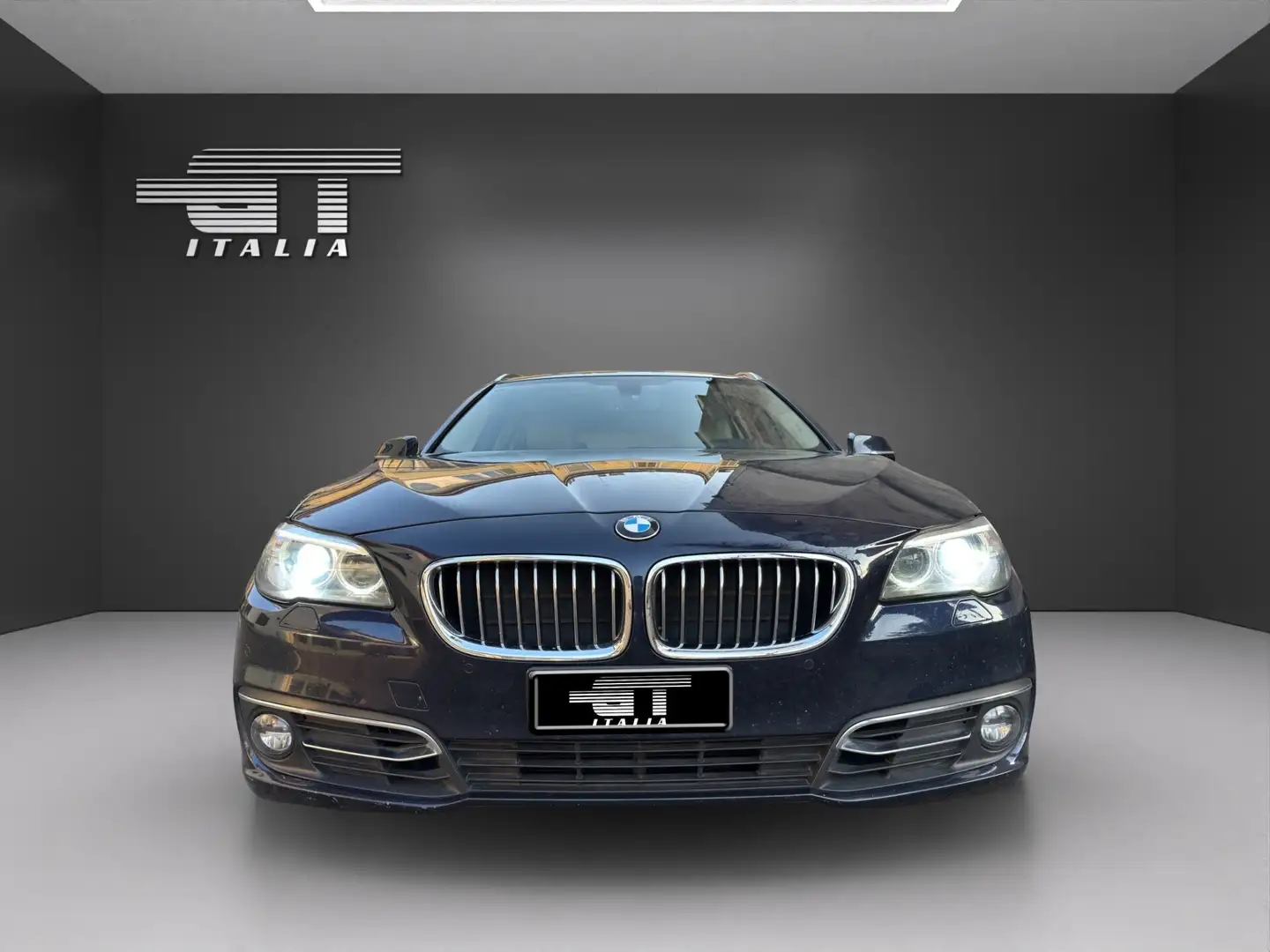 BMW 525 525d xDrive Touring Luxury Bleu - 2