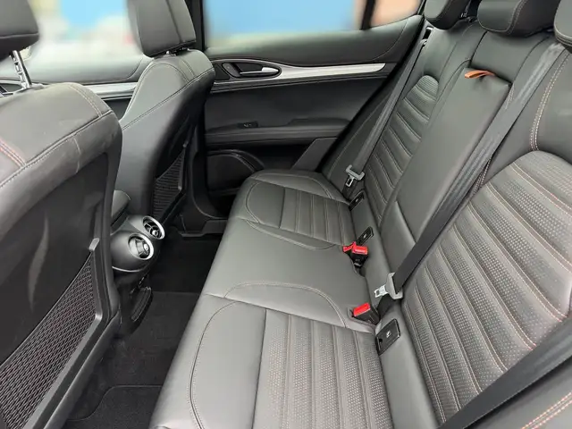Alfa Romeo Stelvio Intensa Q4 2.0 280 Ansicht 15