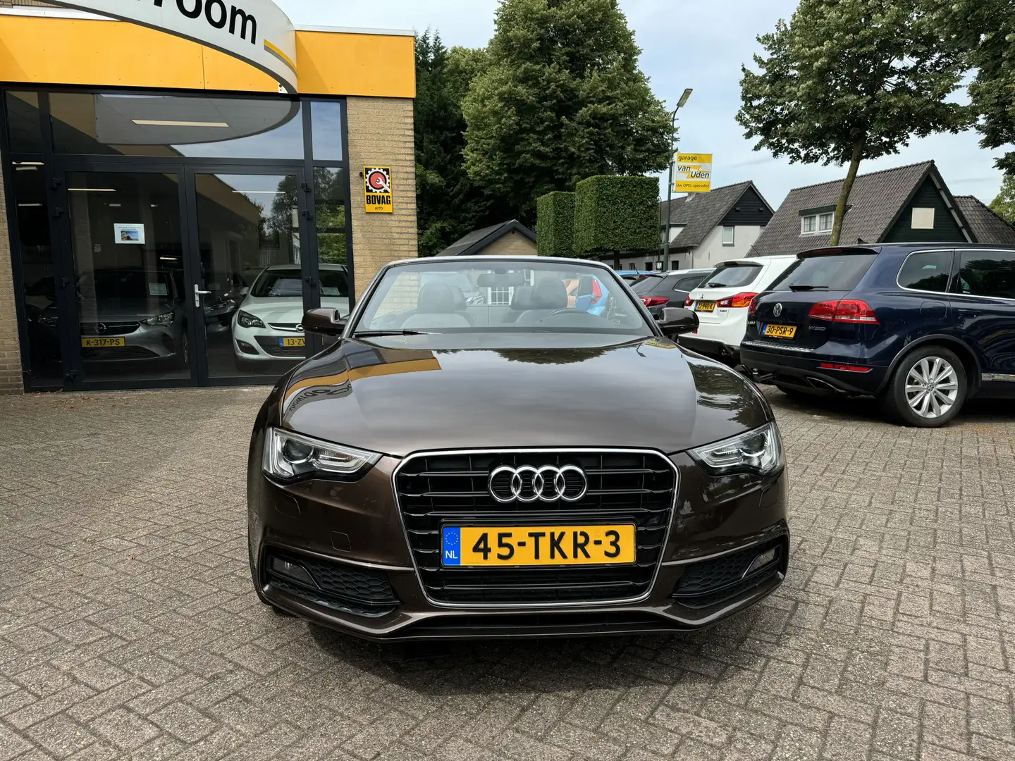 Audi A5 Cabriolet 1.8 TFSI Pro Line S Leder Climate Contro Bruin - 2
