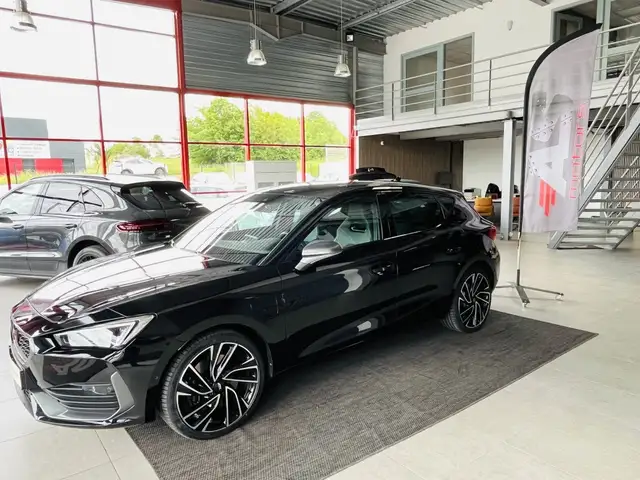 CUPRA Leon 1,4 E-HYBRID 245 DSG6 GPS CAMERA APPLE CARPLAY KEYLESS FULL LED VIRTUAL COCKPIT PARK PILOT DRIV