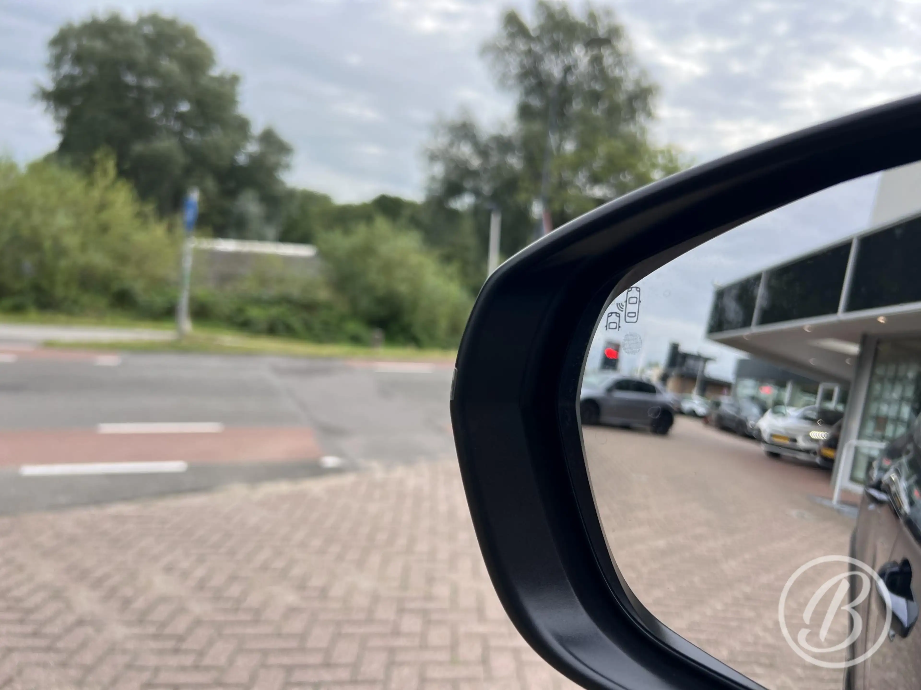 Citroen C5 Aircross 1.6 Plug-in Hybrid 225 Business Plus — photo 34