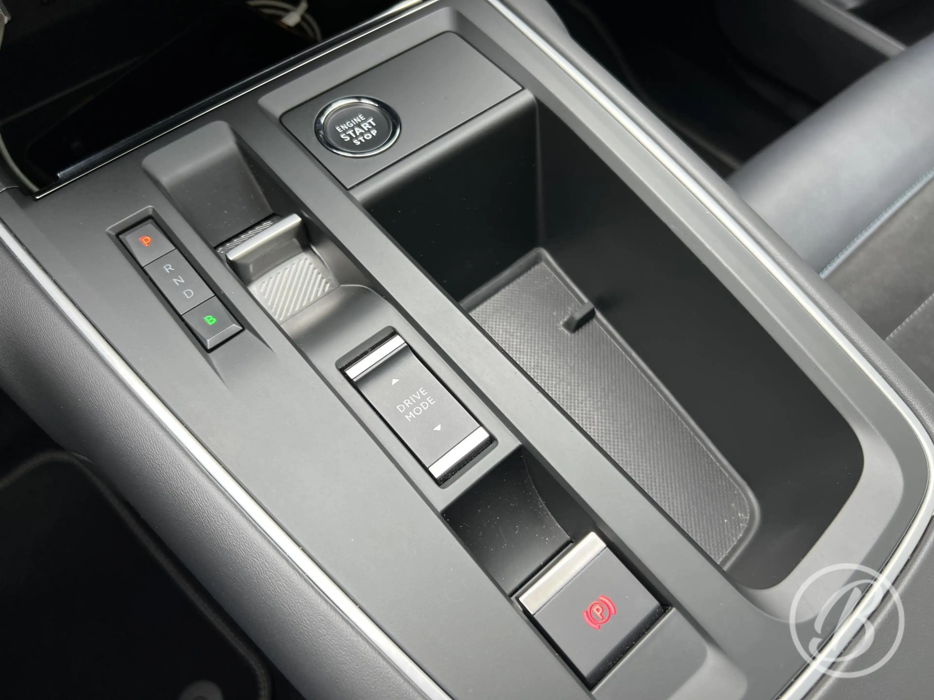 Citroen C5 Aircross 1.6 Plug-in Hybrid 225 Business Plus — photo 15