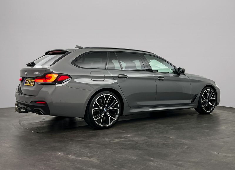 BMW 530 5-serie Touring 530e High Executive M-Sport