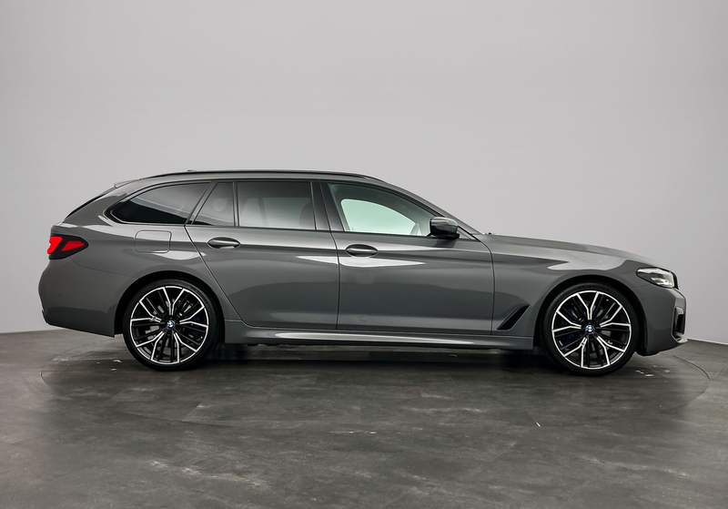 BMW 530 5-serie Touring 530e High Executive M-Sport — photo 14