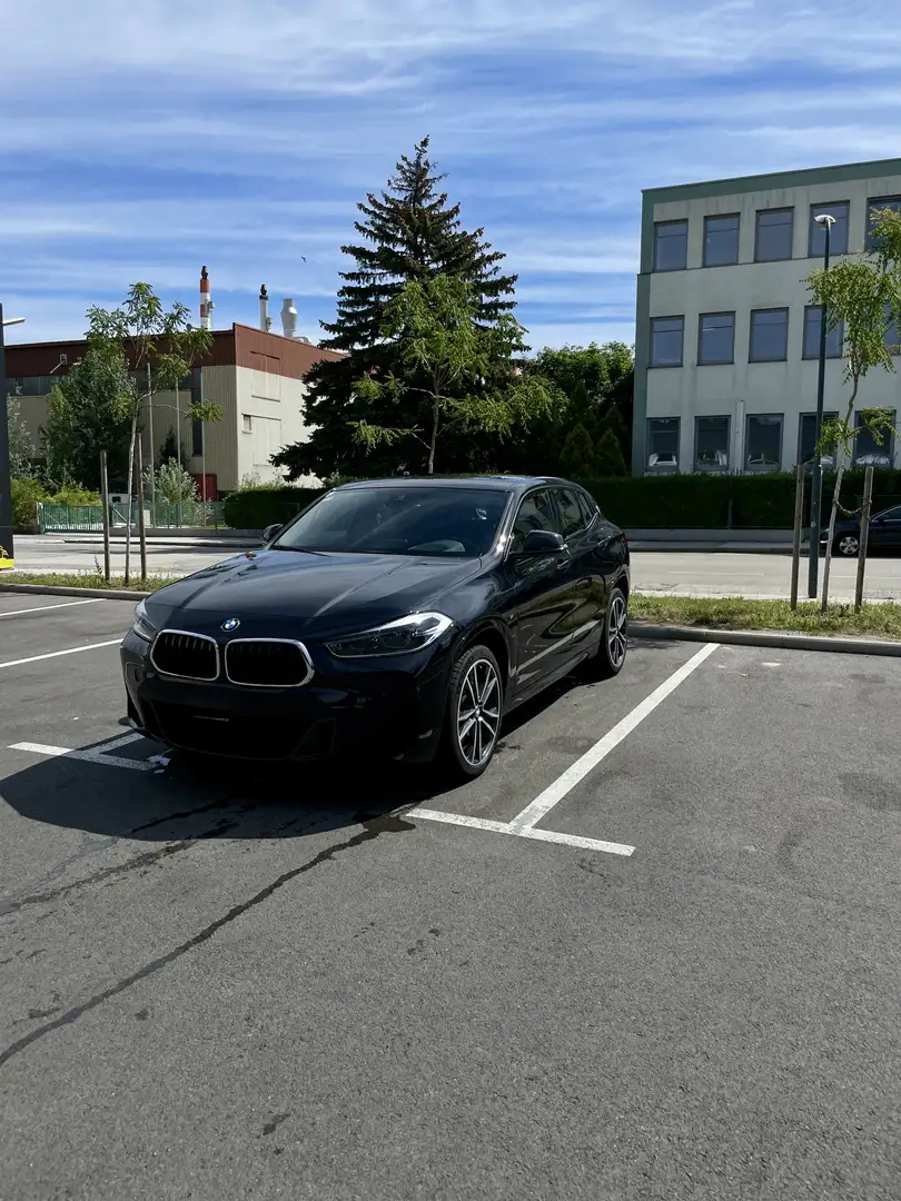 BMW X2 sDrive 18d M Sport Schwarz - 1