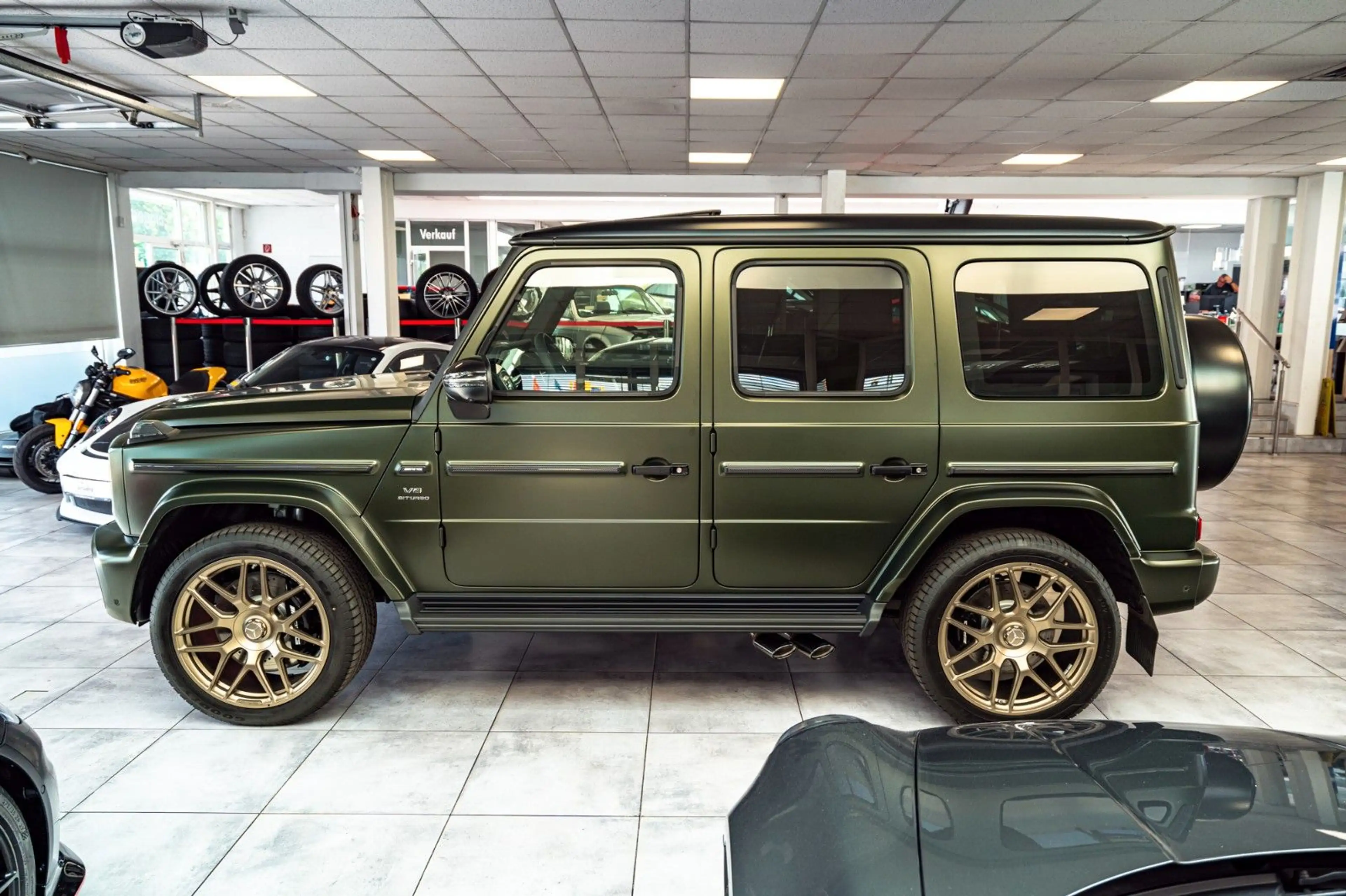 Mercedes-Benz G 63 AMG G63 *Carbon in/out*A22*FOND*OLIVMAGNO*2026 — photo 8