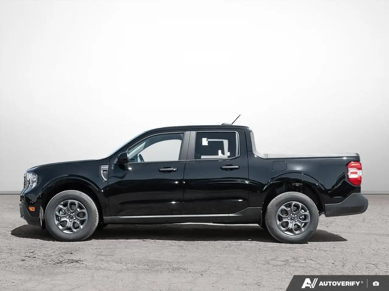 Ford Maverick снимка Ford Maverick